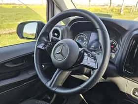 Mercedes-Benz eVito (2024) thumbnail 10