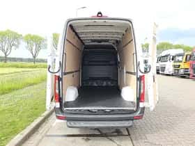 Mercedes-Benz Sprinter (2024) thumbnail 14