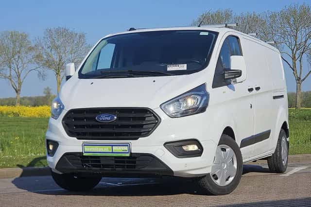 Ford Transit (2021) thumbnail 1