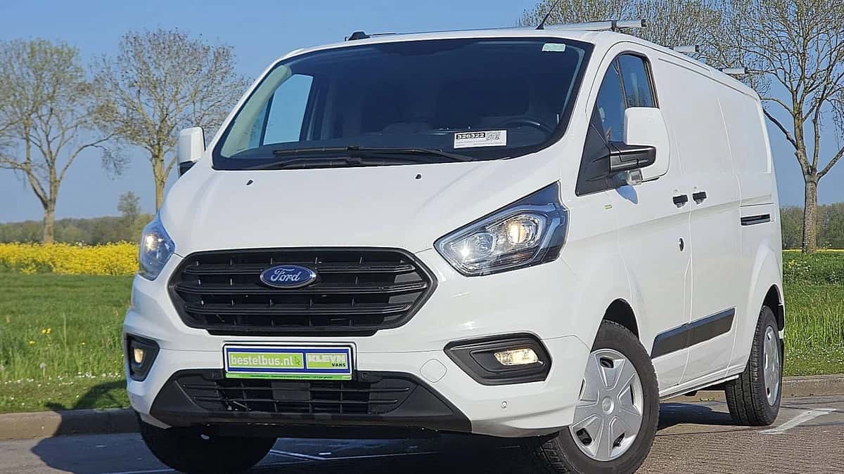 Ford Transit (2021) — foto 1