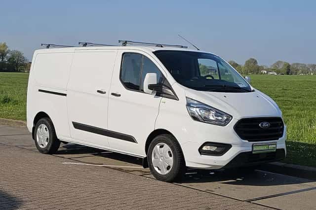 Ford Transit (2021) thumbnail 4