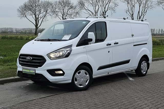 Ford Transit (2021) thumbnail 2