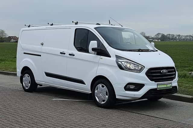 Ford Transit (2021) thumbnail 4