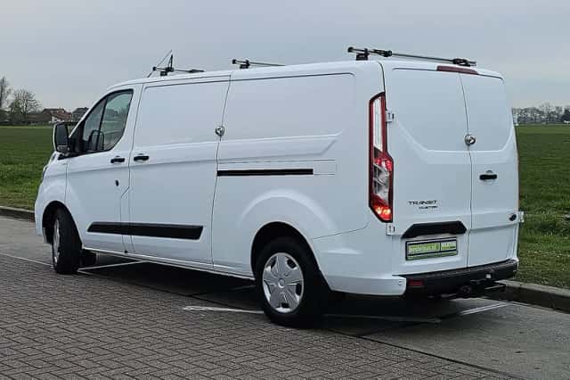 Ford Transit (2021) thumbnail 5