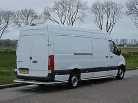 Mercedes-Benz Sprinter (2020) thumbnail 3