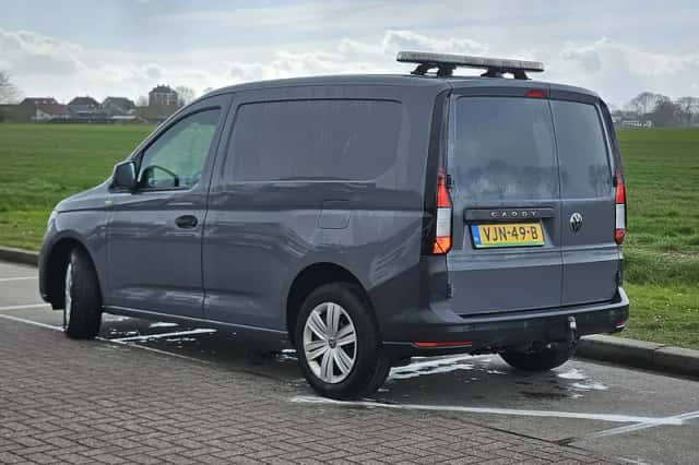 Volkswagen Caddy (2021) thumbnail 5