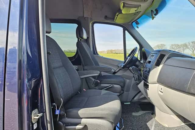Mercedes-Benz Sprinter (2016) thumbnail 6