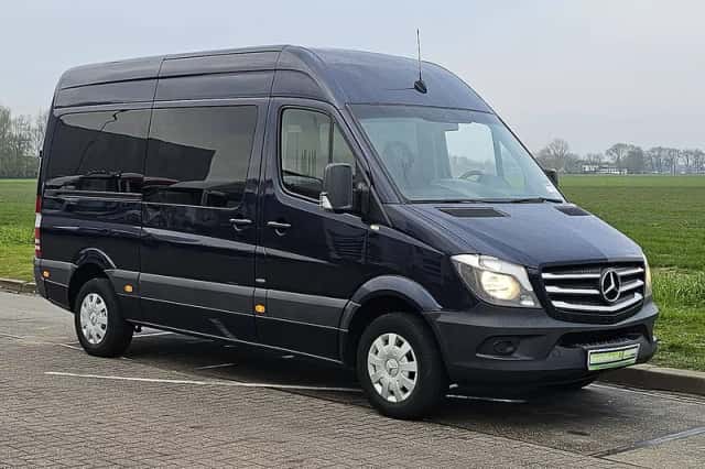 Mercedes-Benz Sprinter (2016) thumbnail 4