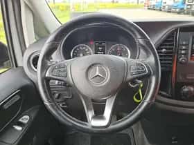 Mercedes-Benz Vito (2022) thumbnail 10