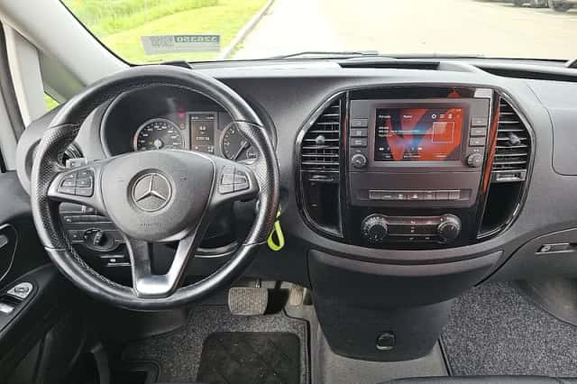 Mercedes-Benz Vito (2022) thumbnail 6