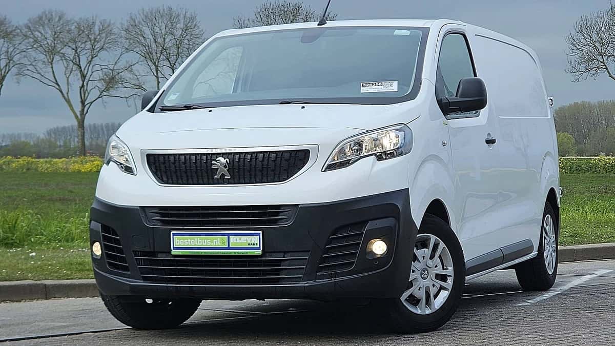 Peugeot Expert (2020) — foto 1