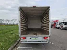Mercedes-Benz Sprinter (2017) thumbnail 9