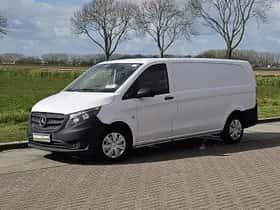 Mercedes-Benz Vito (2020) thumbnail 2