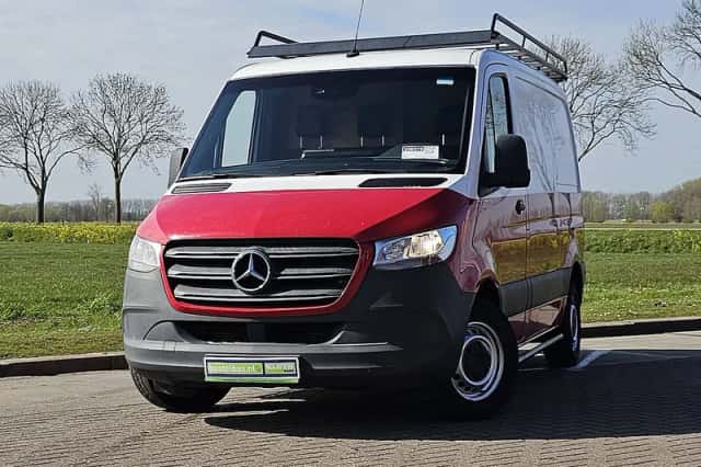 Mercedes-Benz Sprinter (2019) thumbnail 1