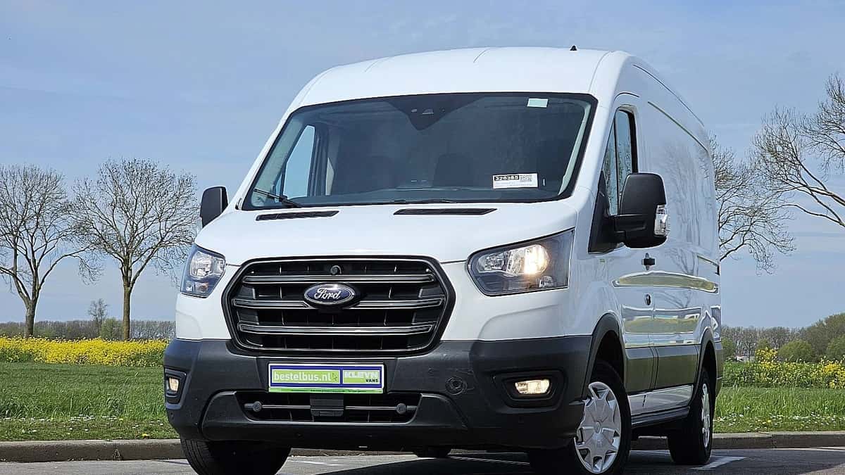 Ford Transit (2023) — foto 1