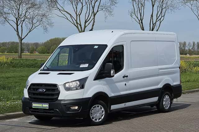 Ford Transit (2023) thumbnail 2