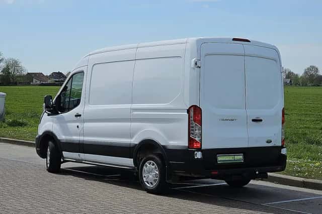 Ford Transit (2023) thumbnail 5
