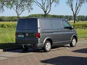 Volkswagen Transporter (2022) thumbnail 3