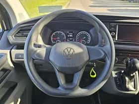 Volkswagen Transporter (2022) thumbnail 10