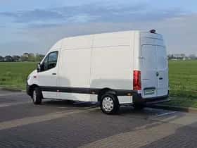 Mercedes-Benz Sprinter (2023) thumbnail 5
