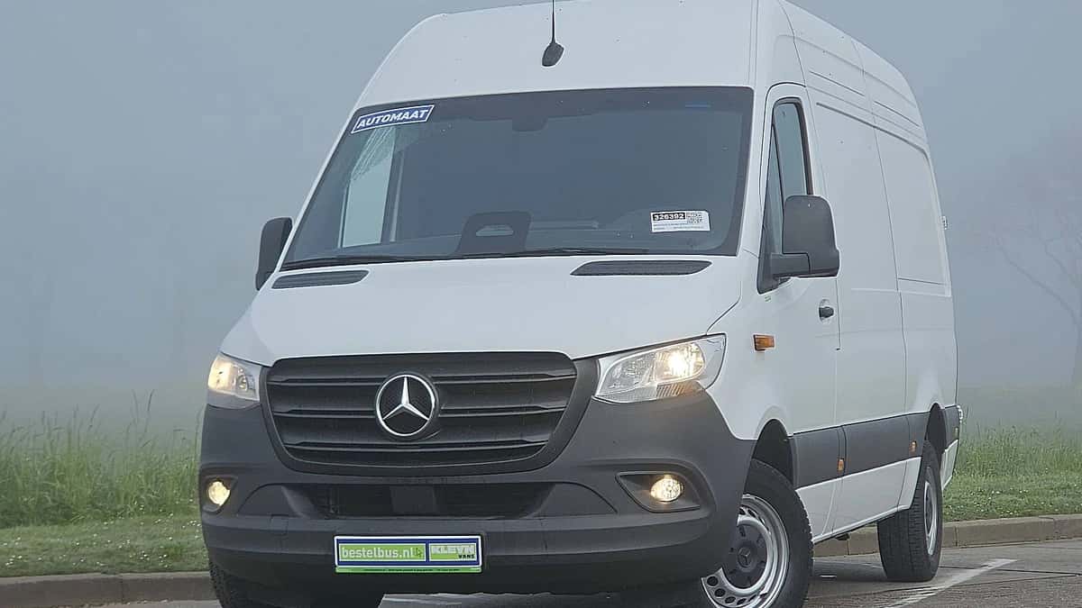 Mercedes-Benz Sprinter (2024) — foto 1