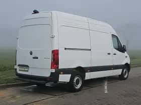Mercedes-Benz Sprinter (2024) thumbnail 3