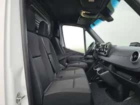 Mercedes-Benz Sprinter (2024) thumbnail 6