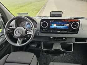 Mercedes-Benz Sprinter (2024) thumbnail 7