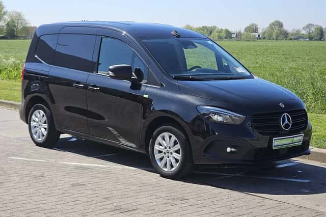Mercedes-Benz Citan (2022) thumbnail 4