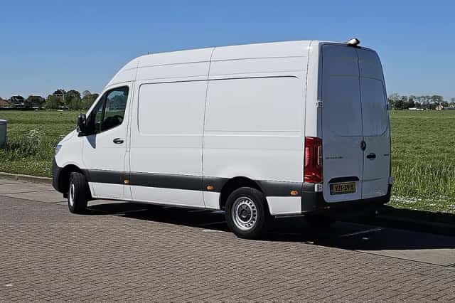 Mercedes-Benz Sprinter (2022) thumbnail 5