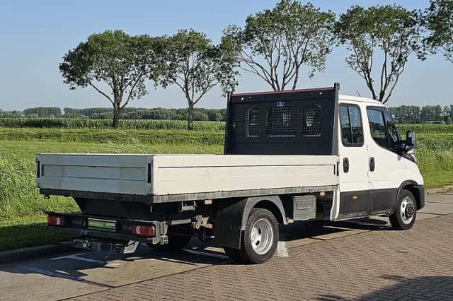 Iveco Daily (2024) thumbnail 3
