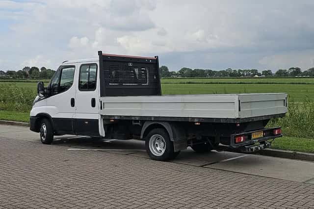 Iveco Daily (2024) thumbnail 5