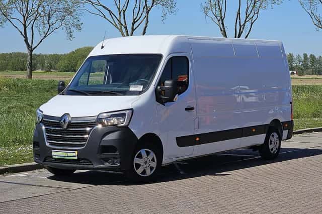 Renault Master (2022) thumbnail 2