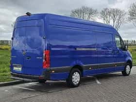 Mercedes-Benz Sprinter (2024) thumbnail 3
