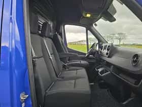 Mercedes-Benz Sprinter (2024) thumbnail 6