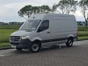 Mercedes-Benz Sprinter (2020) thumbnail 2