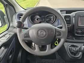 Opel Vivaro (2017) thumbnail 11