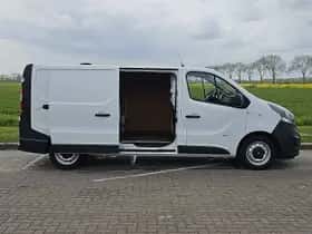 Opel Vivaro (2017) thumbnail 14