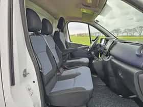 Opel Vivaro (2017) thumbnail 6