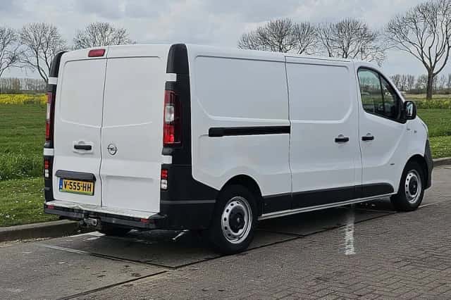 Opel Vivaro (2017) thumbnail 3