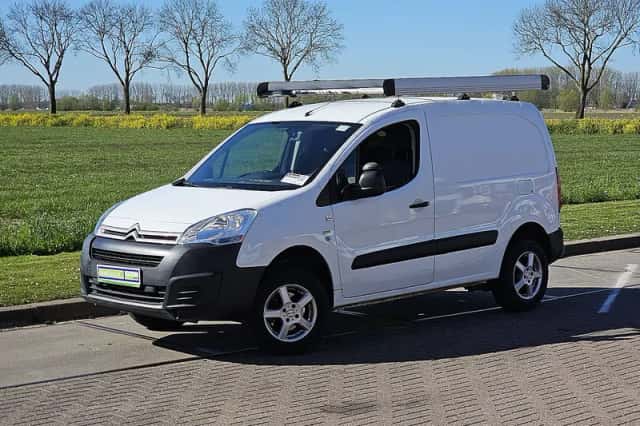 Citroën Berlingo (2017) thumbnail 2