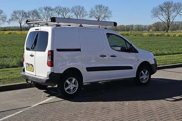 Citroën Berlingo (2017) thumbnail 3