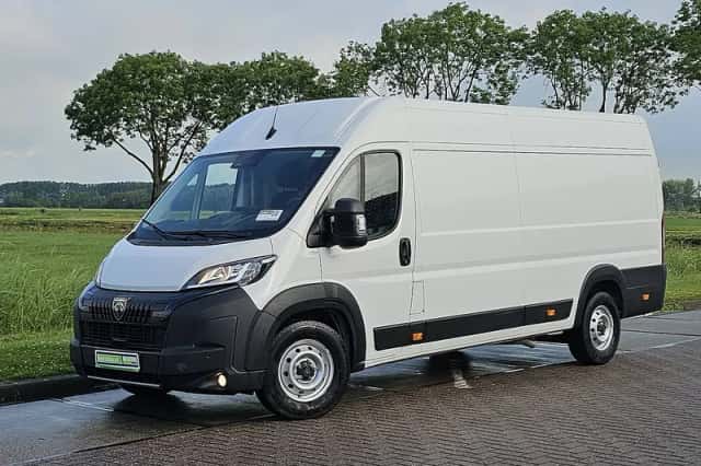 Peugeot Boxer (2024) thumbnail 2