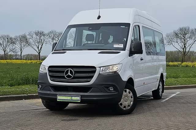Mercedes-Benz Sprinter (2021) thumbnail 1