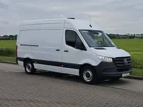 Mercedes-Benz Sprinter (2021) thumbnail 4
