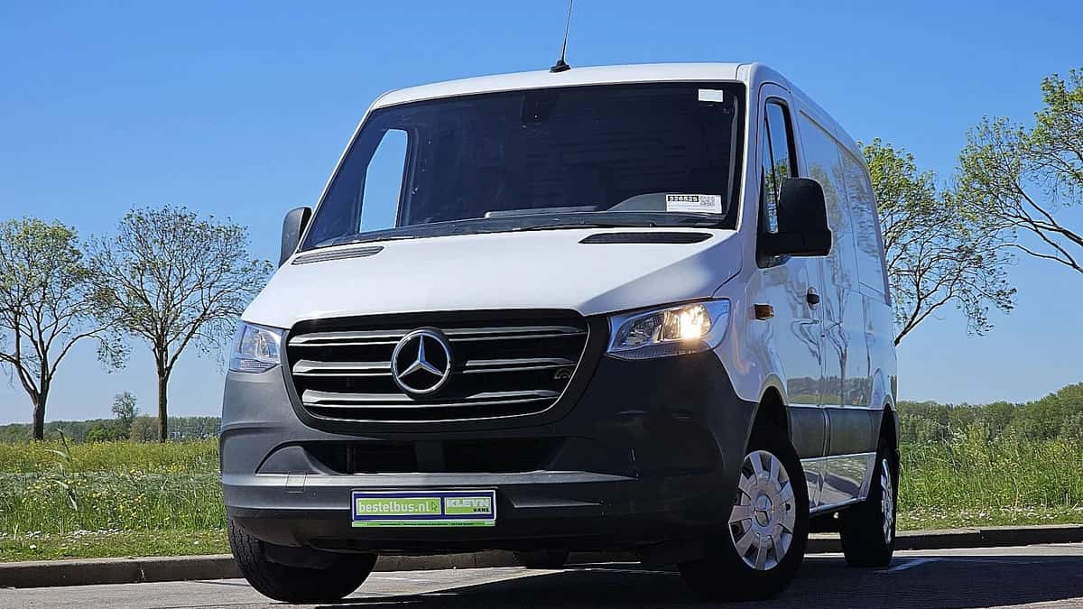 Mercedes-Benz Sprinter (2022) — foto 1