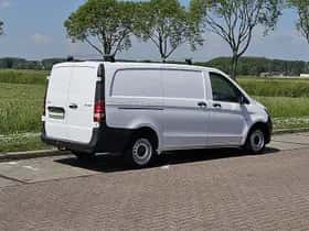 Mercedes-Benz Vito (2021) thumbnail 3