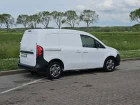 Mercedes-Benz Citan (2024) thumbnail 3