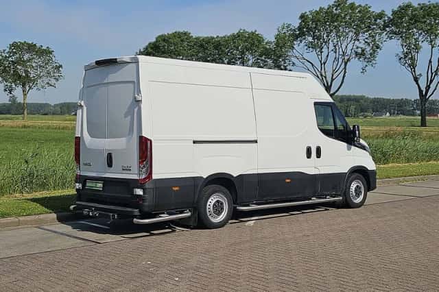 Iveco Daily (2021) thumbnail 3