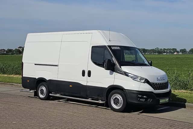 Iveco Daily (2021) thumbnail 4
